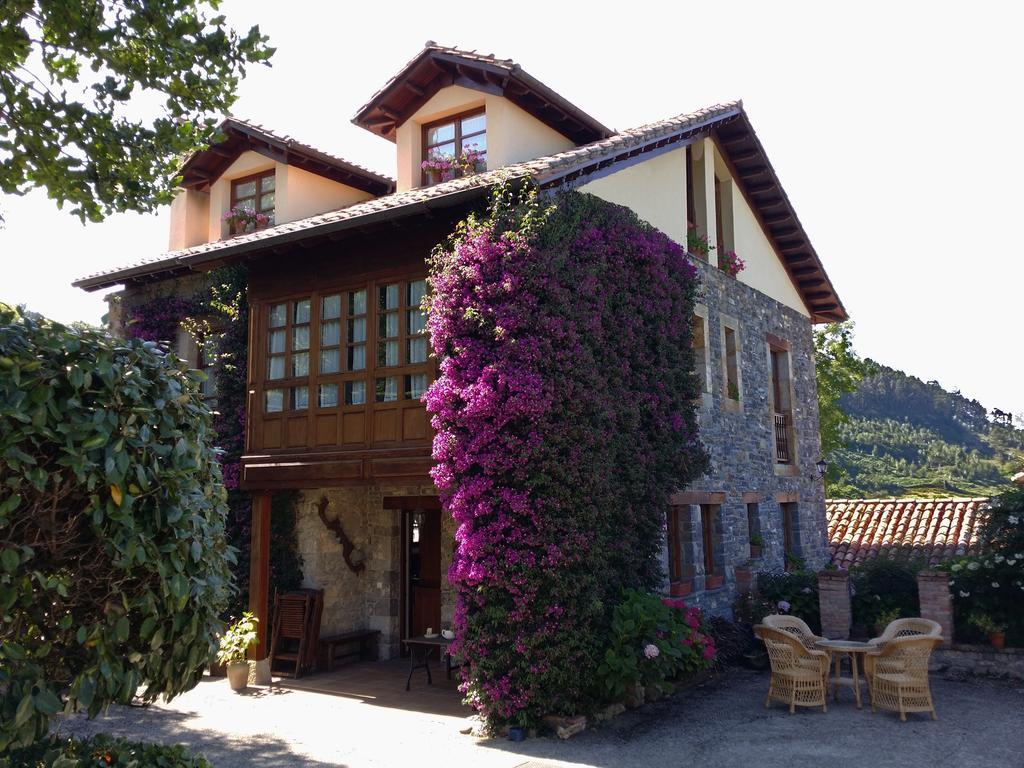 Trisqueles Y Buganvillas Villaviciosa  Eksteriør billede