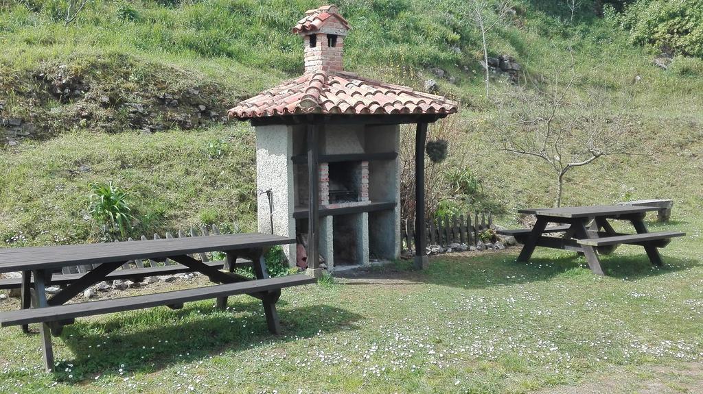 Trisqueles Y Buganvillas Villaviciosa  Eksteriør billede