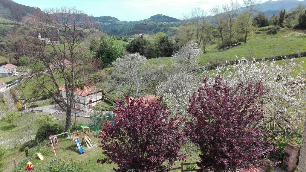 Trisqueles Y Buganvillas Villaviciosa  Eksteriør billede