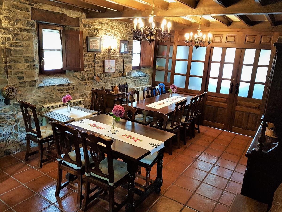 Trisqueles Y Buganvillas Villaviciosa  Eksteriør billede
